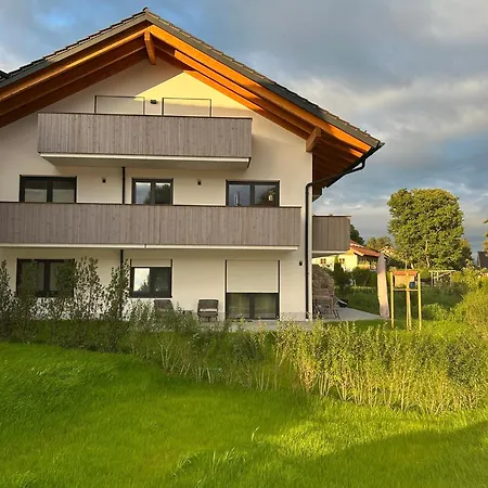 Alpen Chiemsee Appartement *